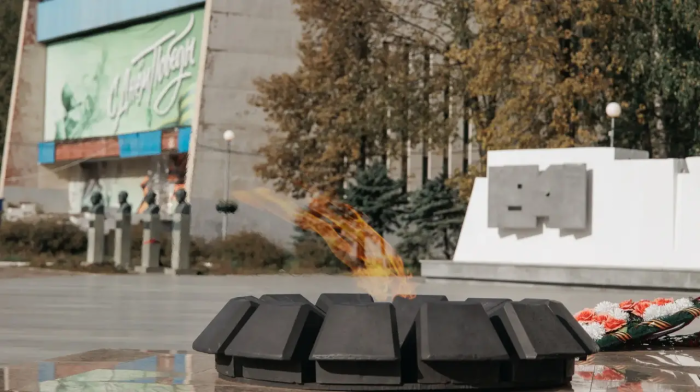 Газовики Пермского края завершили ежегодную подготовку мемориалов "Вечный огонь" к майским праздникам